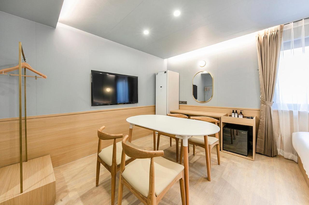 Hotel Yaja Gimhae Eksteriør billede